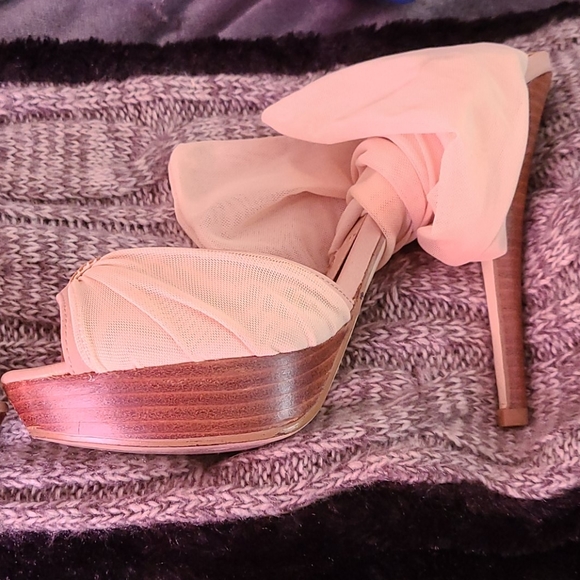 Shoes - Picture 2 of 2